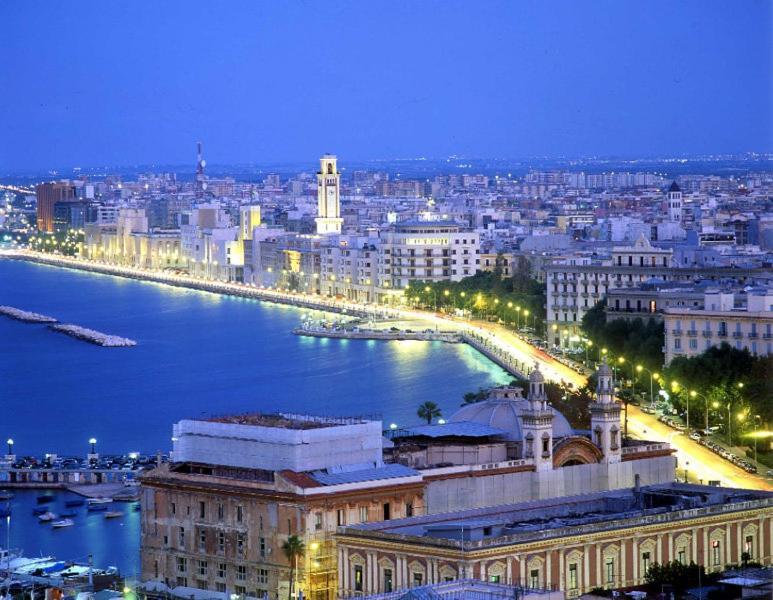 Sunny Beach Bari Bagian luar foto