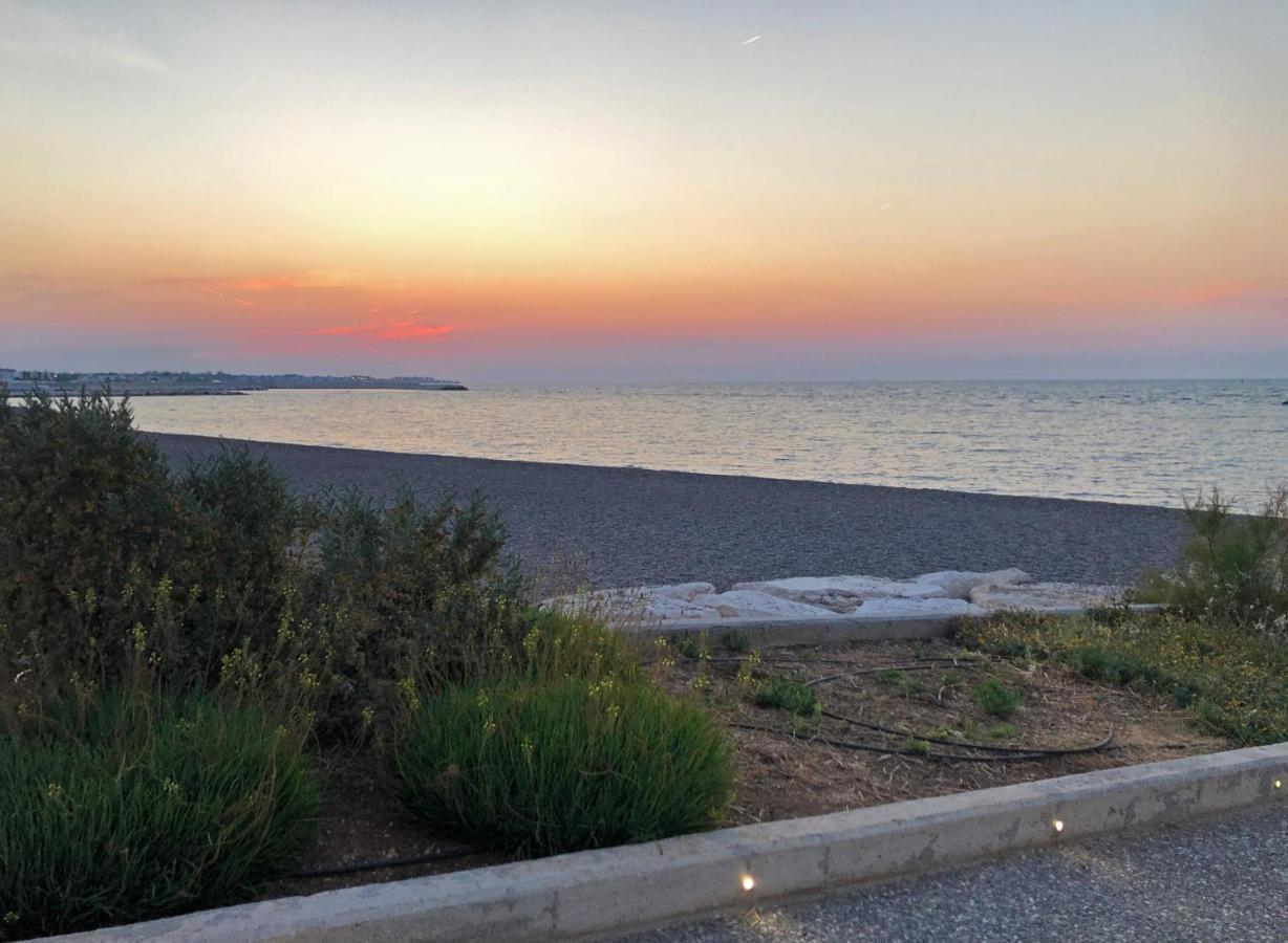 Sunny Beach Bari Bagian luar foto
